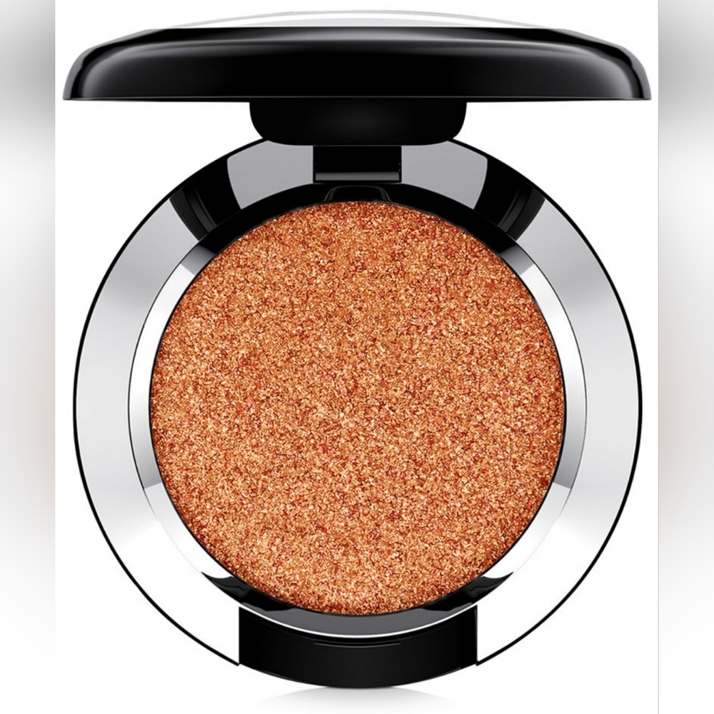 MAC Dazzleshadow Extreme Objet D' Art/Electric ochre with silver sparkle. BNIB